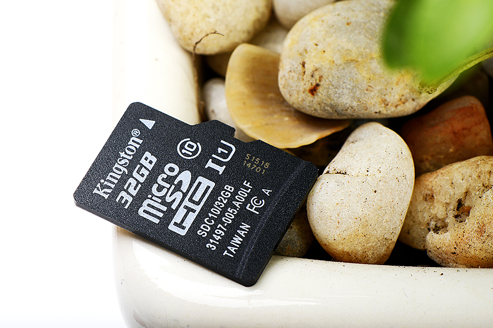 the-nho-micro-sdhc-kingston-32gb