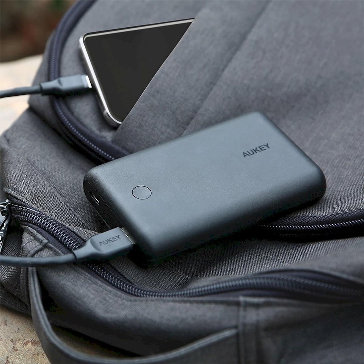 pin-sac-du-phong-tich-hop-cong-usb-type-c