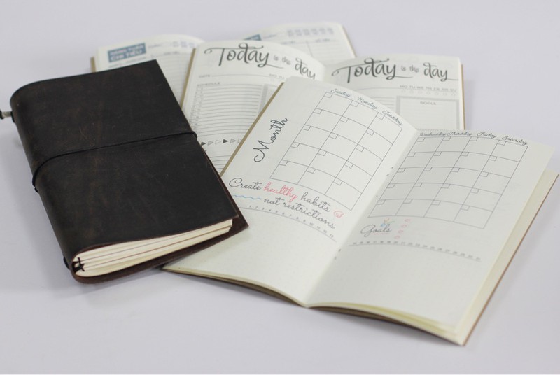 so-tay-planner-so-tay-giu-tien-bia-cung